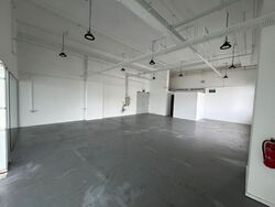 Hh @ Kallang (D13), Factory #558503331